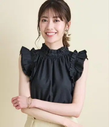 앞뒤 2WAY 프릴 슬리브 보우 블라우스 아푸와이저 리셰
