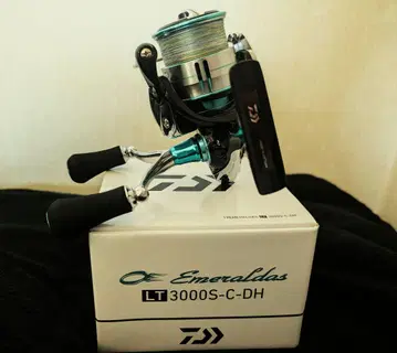 다이와 에메랄다스 LT3000S-C-DH