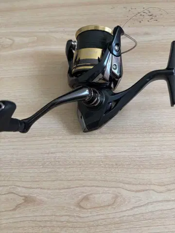 새상품 미사용 SHIMANO 25 ULTEGRA C3000HG 스피닝 릴