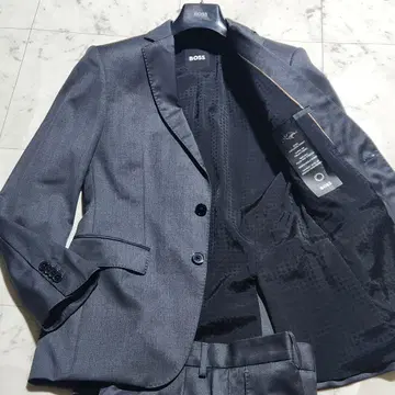미사용급 HUGO BOSS 최신 모델 ONE 수트 셋업 올 패턴