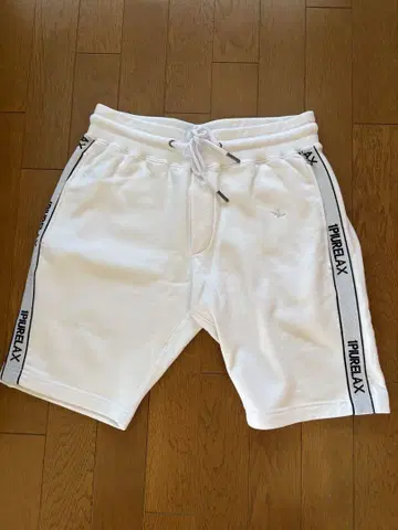 우노피우노우과레토레 릴랙스 화이트 숏 팬츠 하프 팬츠