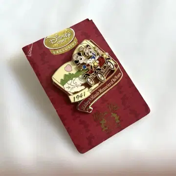 디즈니 스토어 탄생 80주년 기념 미키 미니 핀 배지