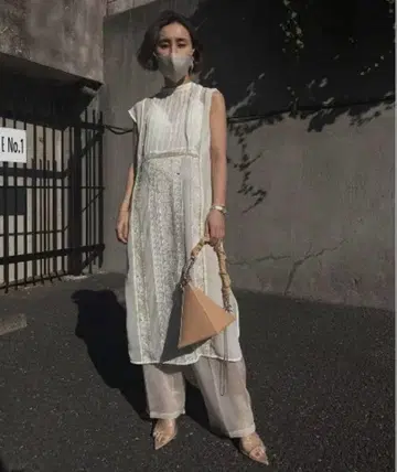 아메리 빈티지 메디 자수 롱 톱