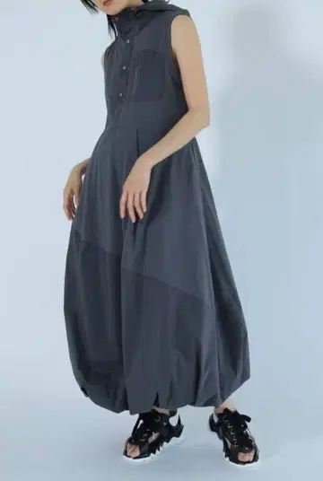 LASUD 백 조절 벌룬 원피스
