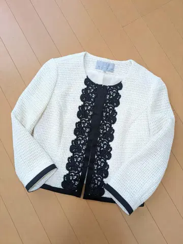 M PREMIER COUTURE 자켓 아이보리/블랙 34