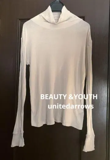 BEAUTY&YOUTH 베이지 터틀넥 긴팔
