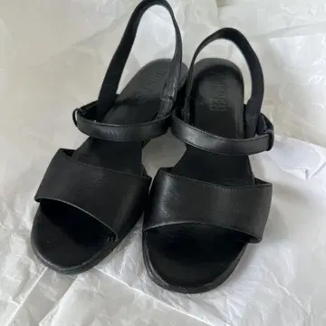 CAMPER 블랙 컴포트 샌들 23cm