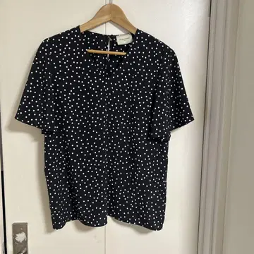 UNITED ARROWS 반팔 도트 블라우스