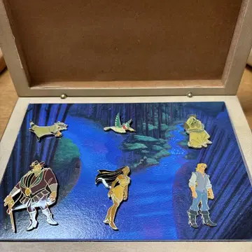 포카혼타스 핀 컬렉션