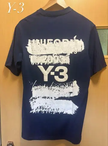 Y-3 네이비 티셔츠 그래픽 프린트