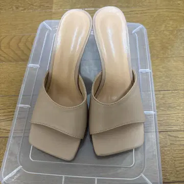 베이지 뮬 샌들