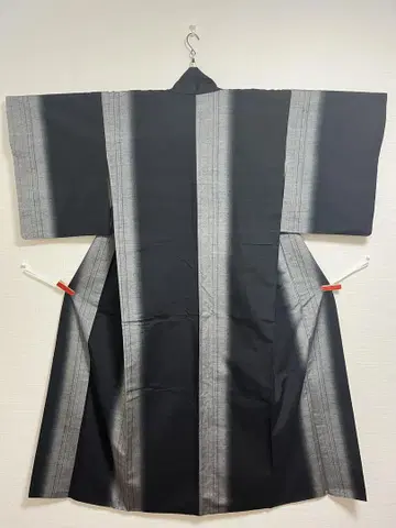 [ 25 ] 도카마치 명주 중고 줄무늬 블랙 그라데이션 이중 기모노