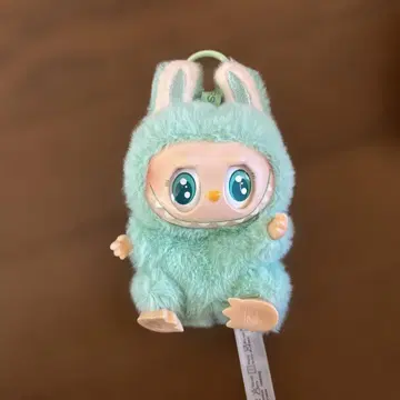 LABUBU 라부부 앉은 모습 그린 민트