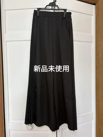 [미사용 새상품] ABI TOKYO 사이드 플리츠 턱 와이드 팬츠