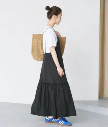 새상품급 이에나 타프타 캐미 원피스