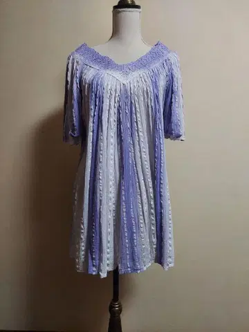 연보라 플리츠 반팔 튜닉