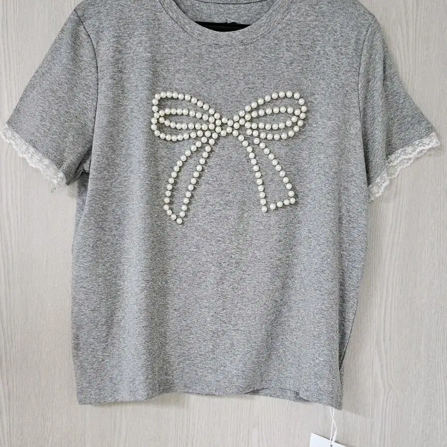 トップス SCULPTOR Sheriff Cut Out Tee Dirty White 스컬프터(SCULPTOR) Sheriff Cut Out Tee Dirty White - 사이즈
