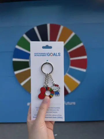 새상품 헬로키티 SDGs 키링 UN 간사이 엑스포 한정판 일본관