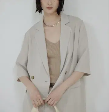 GALLARDA GALANTE 하프 슬리브 자켓