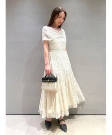 셀포드 셔링 튤 드레스