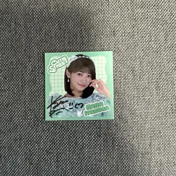 CUTIE STREET 이타쿠라 카나 친필 사인 스티커