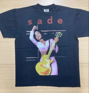 SADE XL 티셔츠