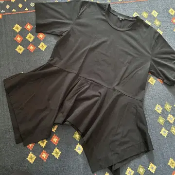 JOSEPH 블랙 플레어 티셔츠 M
