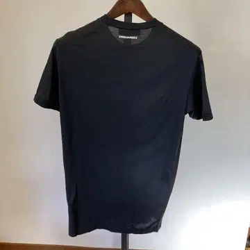 DSQUARED2 블랙 티셔츠 M사이즈
