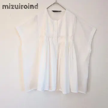 미즈이로 인드 반팔 핀턱 블라우스 와이드 실루엣