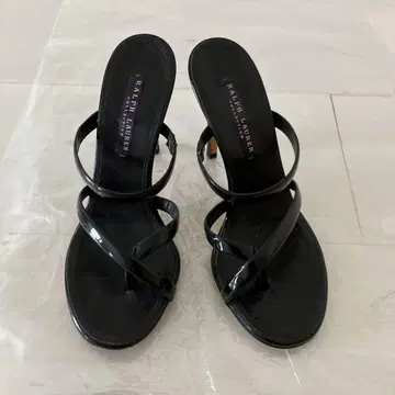 랄프 로렌 에나멜 샌들 23.5