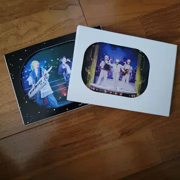 Mrs. GREEN APPLE TV형 사진 프레임 & 포토 카드 세트