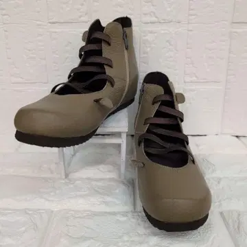JS 하트 라벨 가죽 지퍼 부티 신발 23cm