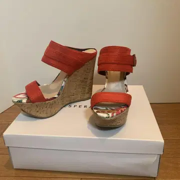 BABY PURE 빨간색 웨지 샌들 컨디션 최상