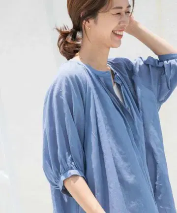 어반 리서치 도어스 코튼 보일 턱 개더 블라우스