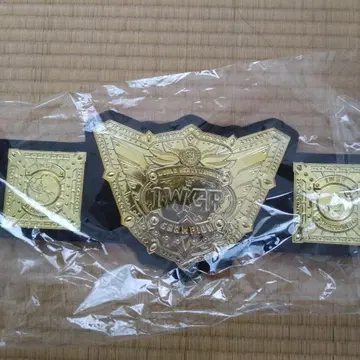 IWGP 세계 헤비급 왕좌 플라스틱 벨트