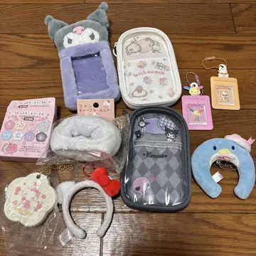산리오 캐릭터 굿즈 모음