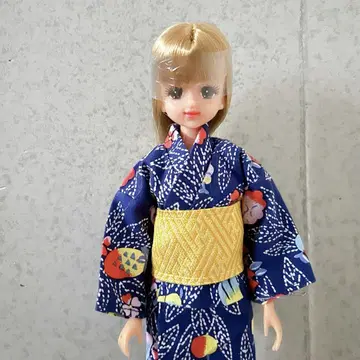 제니 짱 본체 + 의류