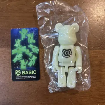 베어브릭 BE@RBRICK 시리즈 44 베이직 BASIC [@] 축광