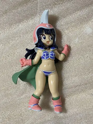 드래곤볼 치치 피규어