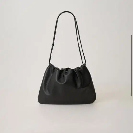 St. Scott Corinne Quilted Shoulder Bag on Bunjang Global Site.