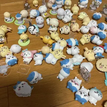 캐릭터 피규어 세트 다수