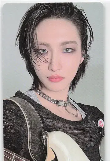 ATEEZ 한정판 SEONG HWA 2025 시즌 인사
