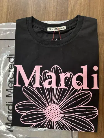 Mardi Mercredi 블랙 티셔츠 플라워 프린트