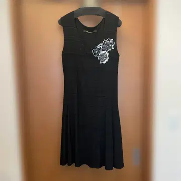 Desigual 블랙 슬리브리스 원피스 M