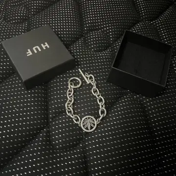 HUF 실버 팔찌 박스 포함 사이즈 S/M