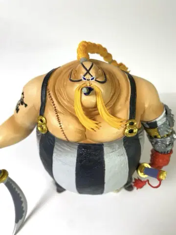 ONEPIECE 제일복권 퀸 원피스 혼고 쇼조 이와쿠라 피규어