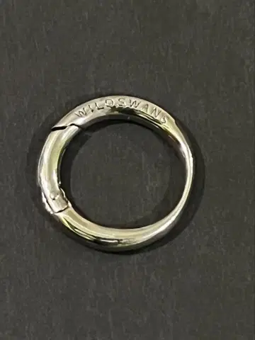 WILDSWANS ROUND 카라비너 KEY RING 라운드