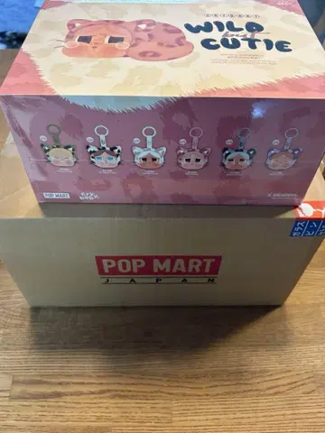 POP MART CRYBABY 크라이베이비 고양이