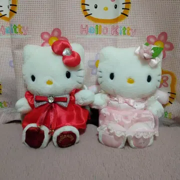 산리오 헬로키티 봉제 인형 전보