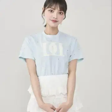 Darich 퀼팅 아플리케 비쥬 T셔츠 SAX 색스